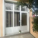 Ari And Bonnie - Cozy With Roof Terrace Apartamento *