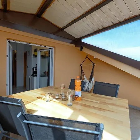 Appartamento Ari And Bonnie - Cozy With Roof Terrace *