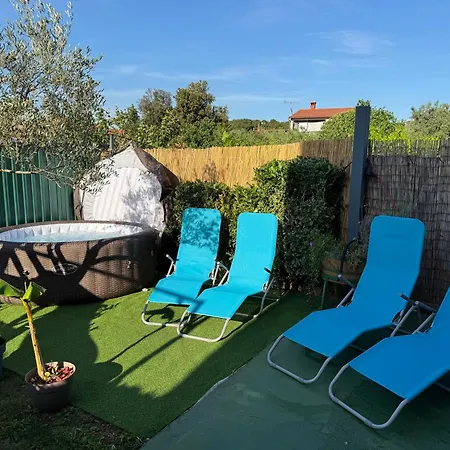 Apartment Ari And Bonnie - Cozy With Roof Terrace *