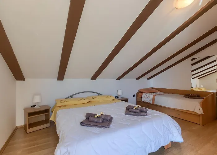 Ari And Bonnie - Cozy With Roof Terrace * Póla